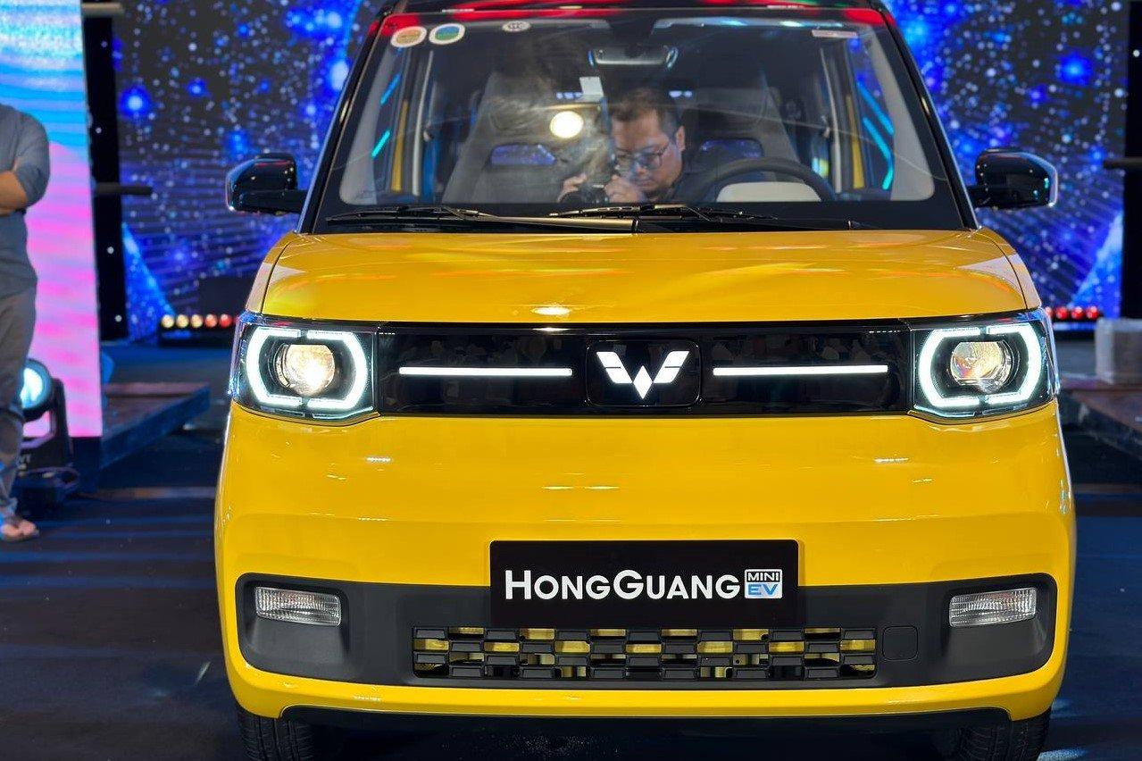 đầu xe Wuling Hongguang Mini EV.